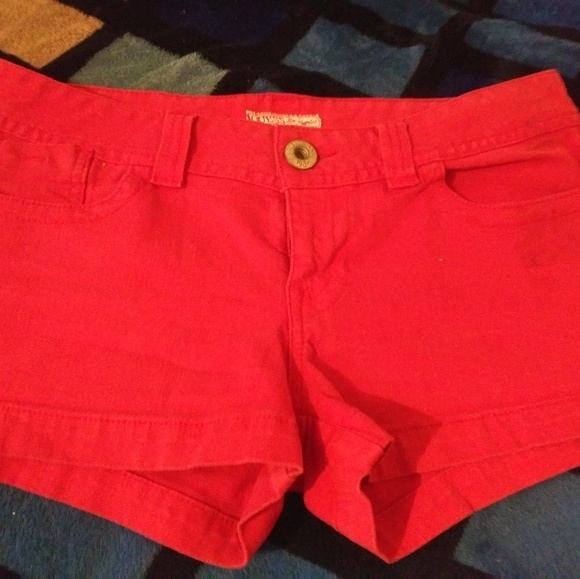 Guess shorts - Picture 2 of 3